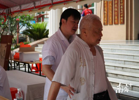    南方+ 颜志雄 拍摄